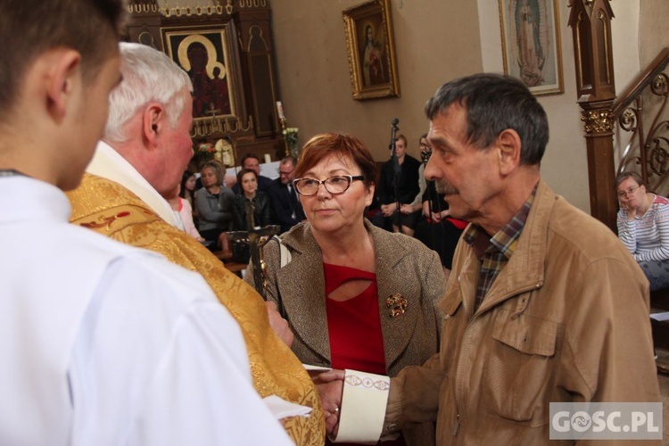 Odnowienie przysięgi małżeńskiej w parafii pw. Podwyższenia Krzyża Świętego w Sulechowie