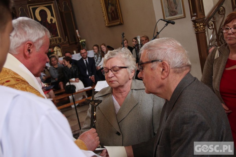 Odnowienie przysięgi małżeńskiej w parafii pw. Podwyższenia Krzyża Świętego w Sulechowie