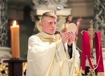 Prymicje ks. Romana Charkota.