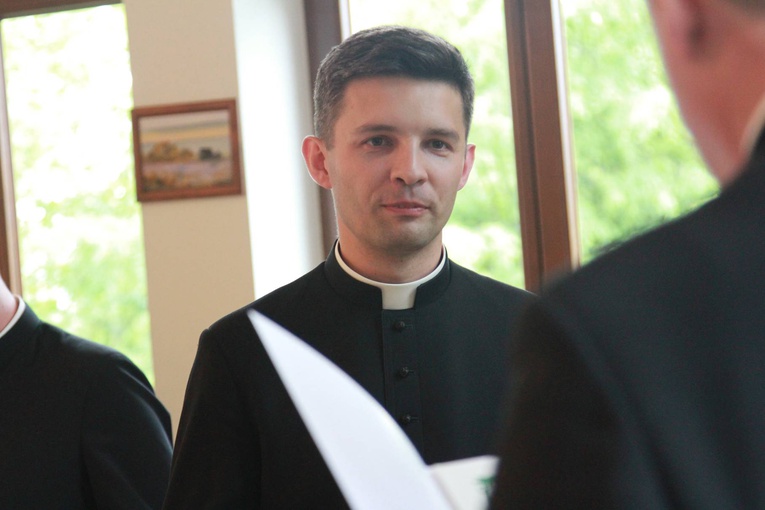 Pierwsze parafie neoprezbiterów