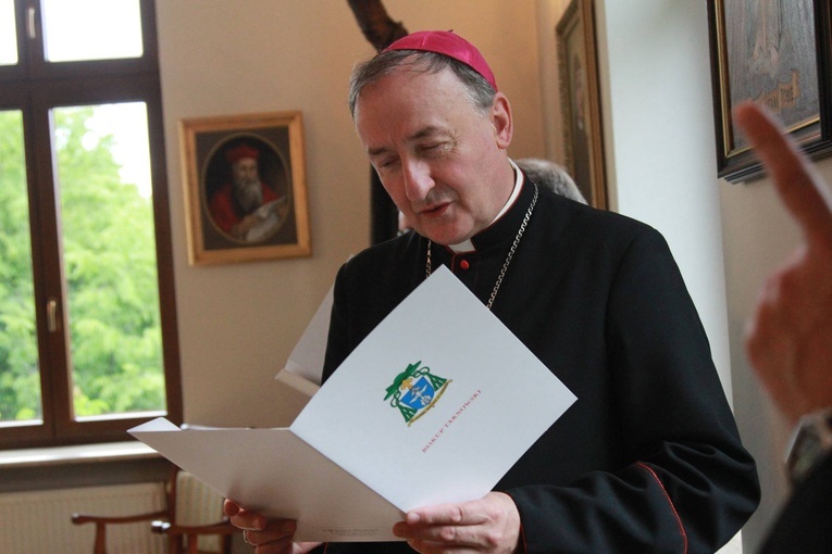 Pierwsze parafie neoprezbiterów