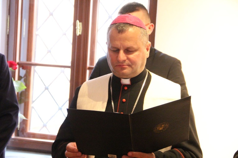 Tarnów. Jan Paweł II na monetach i medalach