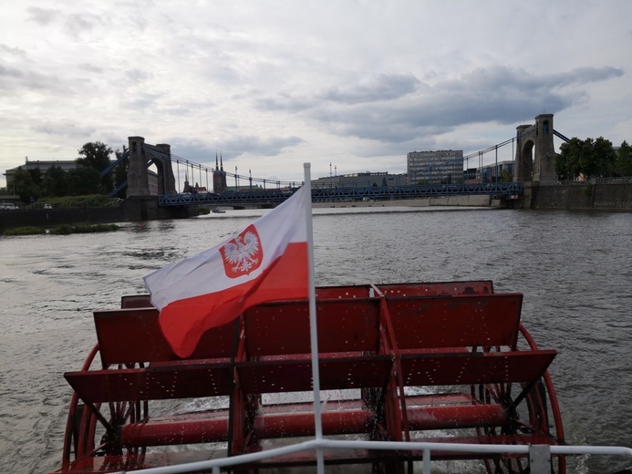 Rejs statkiem po Odrze dzieci z "Pozytywki"