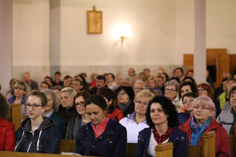 Ewangelizacja w Staszowie. Dzień pierwszy. 