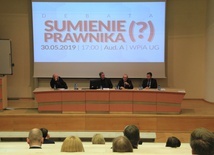 W debacie wzięli udział (od lewej): prof. Jerzy Zajadło, ks. dr Grzegorz Świst, SSA Włodzimierz Brazewicz oraz dr Paweł Skuczyński.