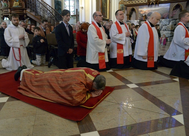 Złoty jubilat bp Henryk Tomasik