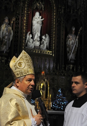 Złoty jubilat bp Henryk Tomasik