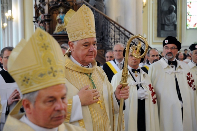 Złoty jubilat bp Henryk Tomasik