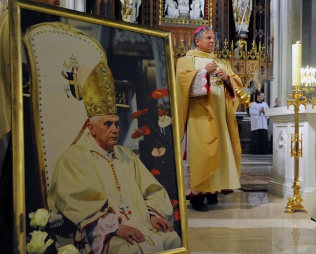 Złoty jubilat bp Henryk Tomasik