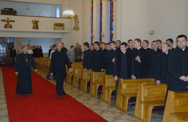 Złoty jubilat bp Henryk Tomasik