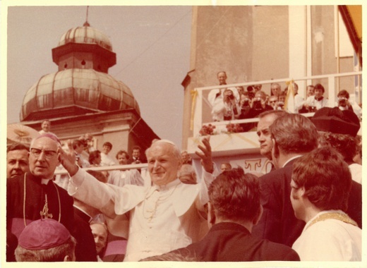 Jan Paweł II i dr Emilian Kocot w 1979 roku