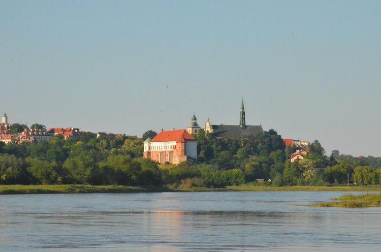 Majówka podczas rejsu Wisłą