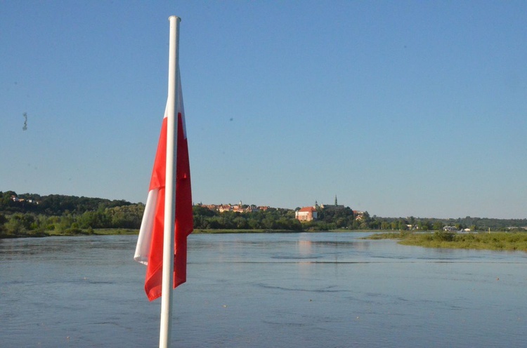 Majówka podczas rejsu Wisłą