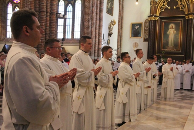 Idźcie bez lęku. Święcenia kapłańskie na Pradze