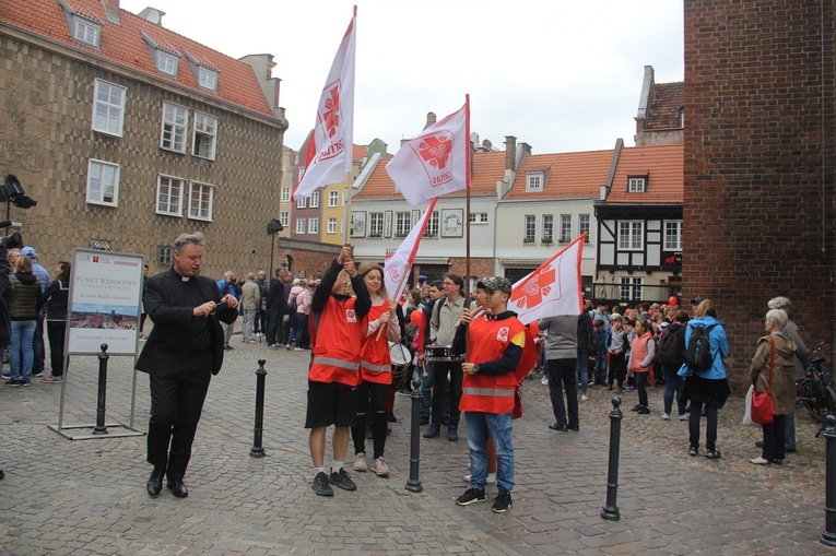 Rejs katamaranem z okazji Dnia Dziecka