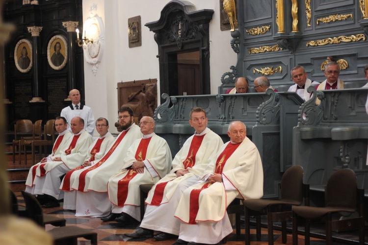 Święcenia kapłańskie ks. Tomasza Szcześniaka