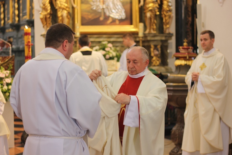 Święcenia kapłańskie ks. Tomasza Szcześniaka