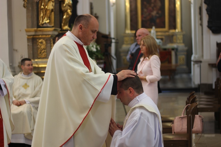 Święcenia kapłańskie ks. Tomasza Szcześniaka