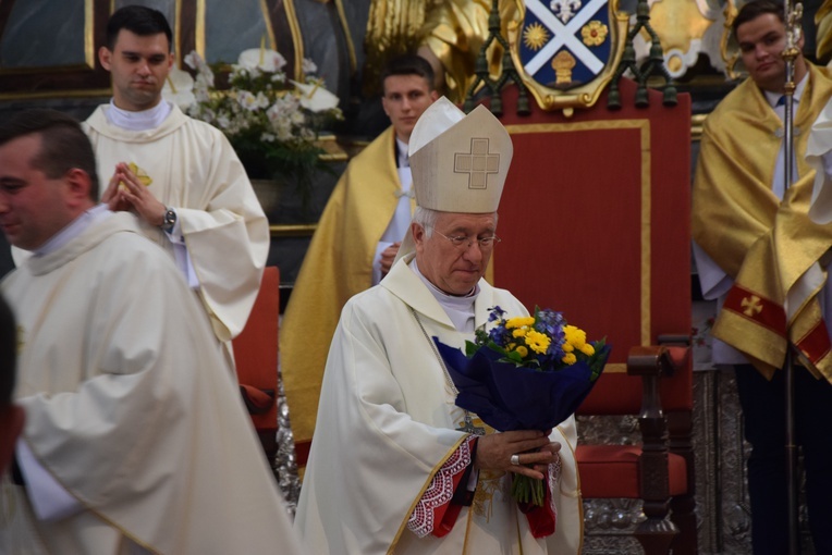 Święcenia kapłańskie ks. Tomasza Szcześniaka