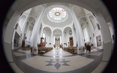 Białystok, Kościół Świętego Rocha. Zdjęcie ilustracyjne.