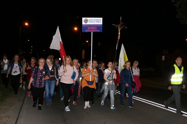 Nocna Pielgrzymka Kobiet do Starej Błotnicy