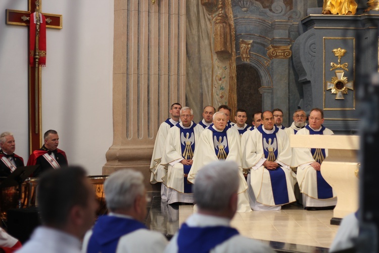 Dziękczyniene za ukończone prace przy kosciele w Rawie Maz.