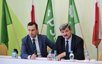 Prezes PSL Władysław Kosiniak-Kamysz i poseł do PE Jarosław Kalinowski podczas konferencji prasowej po obradach rady naczelnej partii.