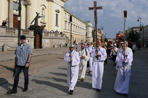 Pielgrzymka z relikwiami błogosławionej nazaretanki 