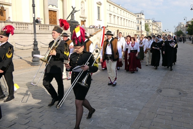 Pielgrzymka z relikwiami błogosławionej nazaretanki 