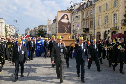 Pielgrzymka z relikwiami błogosławionej nazaretanki 