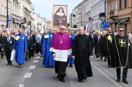 Pielgrzymka z relikwiami błogosławionej nazaretanki 