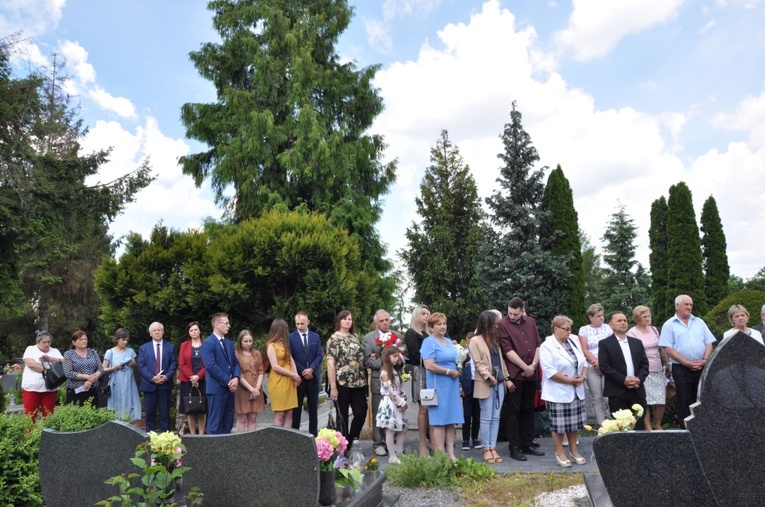 Jubileusz kapłański i upamiętnienie mieszkańców Rumna w Ścinawie Małej