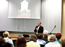 Wybitnego duszpasterza zaprezentował jego parafianin.