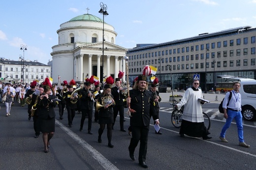 Pielgrzymka z relikwiami błogosławionej nazaretanki 