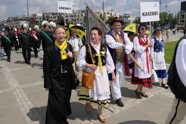 Pielgrzymka z relikwiami błogosławionej nazaretanki 