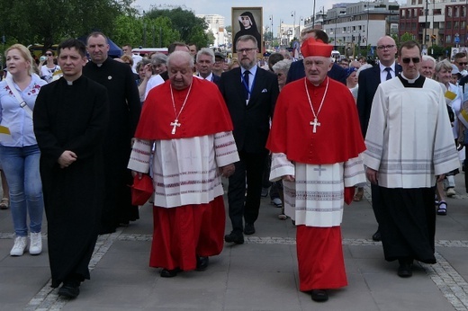 Pielgrzymka z relikwiami błogosławionej nazaretanki 