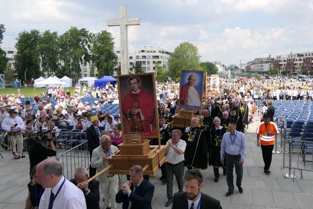 Pielgrzymka z relikwiami błogosławionej nazaretanki 