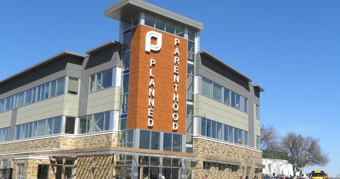USA: Aborcyjny gigant zamknie 200 klinik?