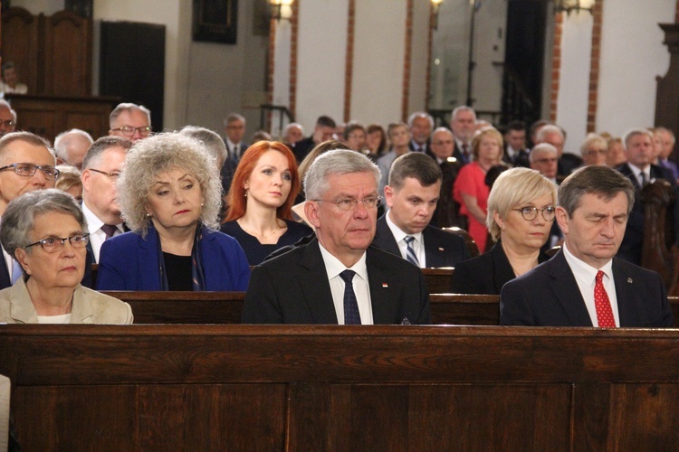 30. rocznica wolnych wyborów do Senatu. Kard. Nycz apeluje o prawdę i jedność w życiu społecznym