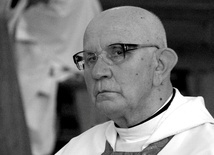 Śp. ks. Stefan Szary (1929-2019).