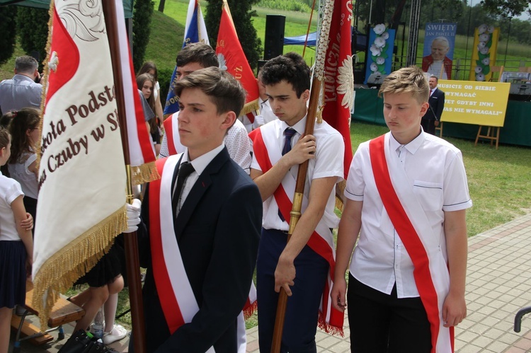 Gorzejowa - Jaworze Górne: Nadanie szkole imienia św. Jana Pawła II