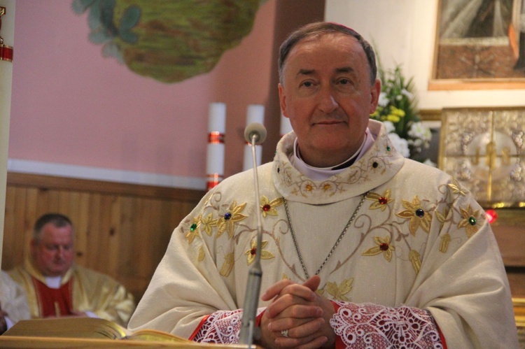 Gorzejowa - Jaworze Górne: Nadanie szkole imienia św. Jana Pawła II