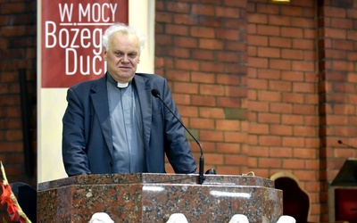 ks. Bogdan Ferdek w kościele pw. NMP Królowej Polski w Świdnicy.