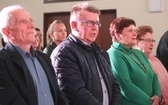 Patriotyczne widowisko w wykonaniu uczniów i abolwentów SP w Malcu