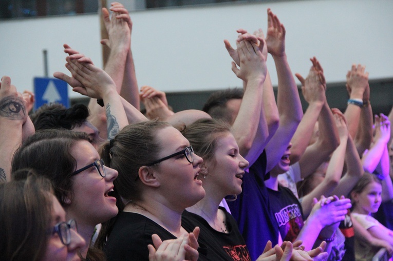 9. Koncert na Tekach na zdjęciach