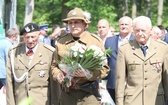 Poświęcenie pomnika pomordowanych żołnierzy "Bartka" w Starym Grodkowie