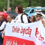 Poświęcenie pomnika pomordowanych żołnierzy "Bartka" w Starym Grodkowie