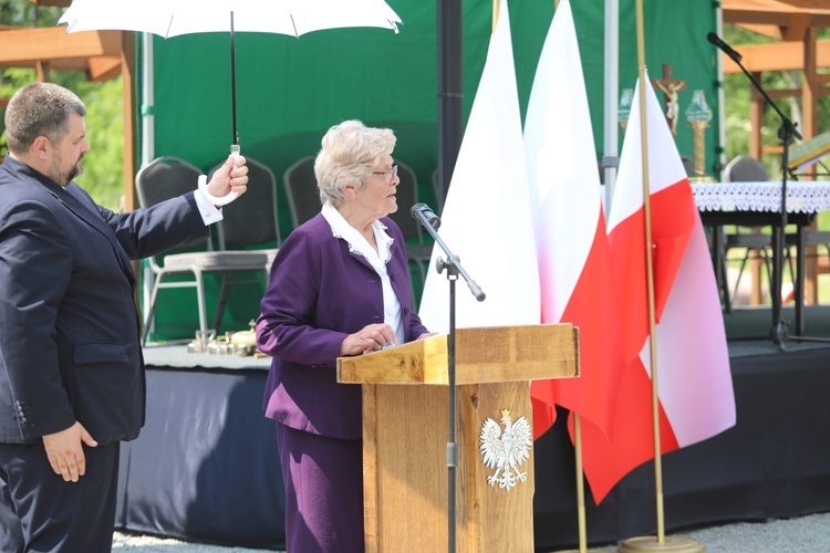 Poświęcenie pomnika pomordowanych żołnierzy "Bartka" w Starym Grodkowie