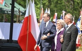 Poświęcenie pomnika pomordowanych żołnierzy "Bartka" w Starym Grodkowie