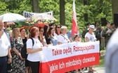 Poświęcenie pomnika pomordowanych żołnierzy "Bartka" w Starym Grodkowie